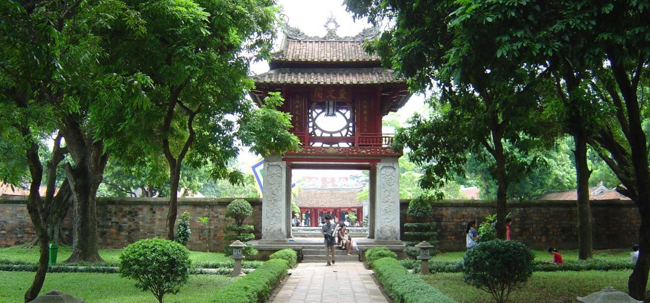 Hanoi Holiday Hotel Exterior photo